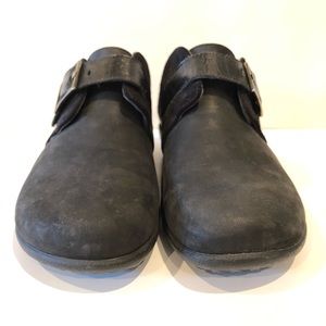 NAOT LEATHER SHOES
